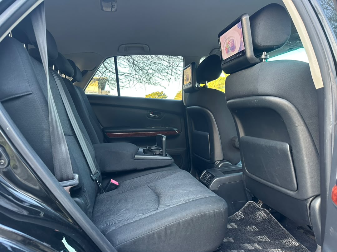TOYOTA HARRIER thumbnail 5
